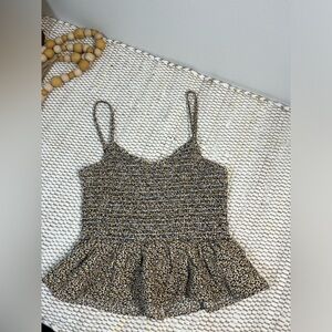 Chance Sky & sparrow floral babydoll Summer tank top size medium. Ruffled flow.